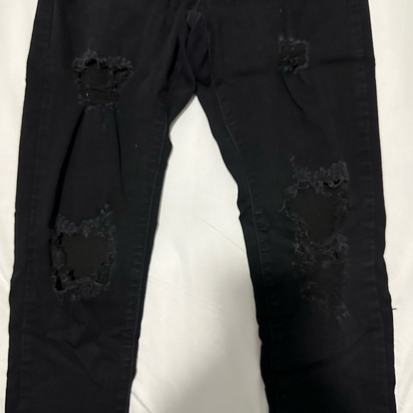 Women’s Black Ripped Skinny Jeans - Picture 3 of 4